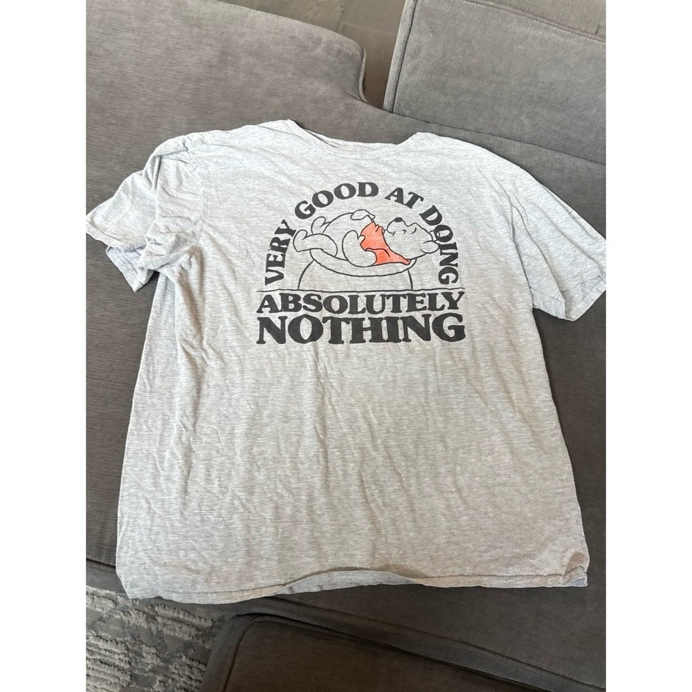 Disney Winnie the Pooh T shirt Very Good at Doing Absolutely Nothing Large
